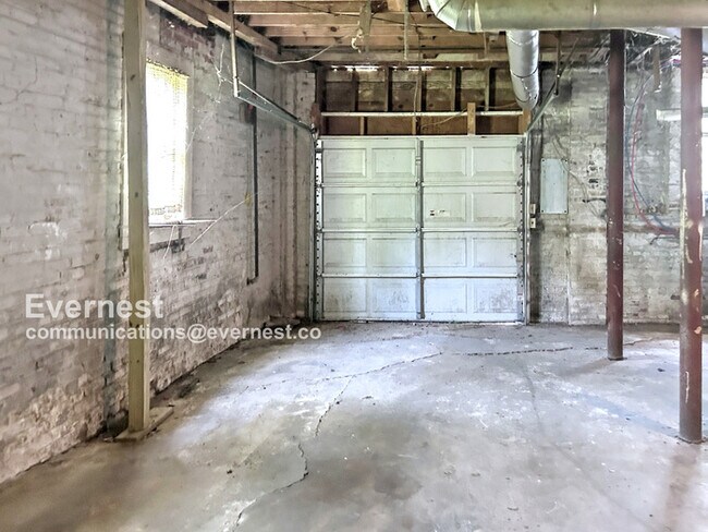 Building Photo - 7704 8th Ct S