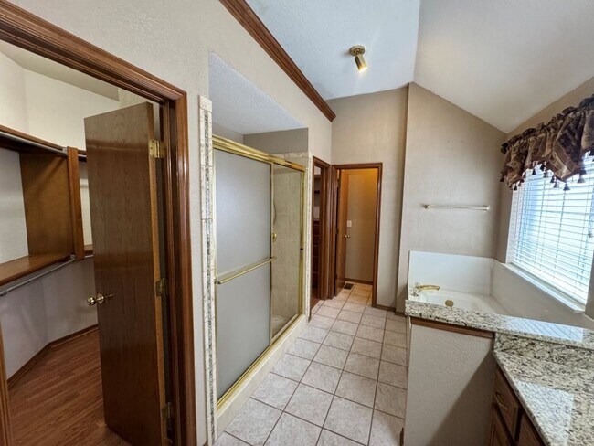 Building Photo - 4-bedroom 2 bath home in Kingsbrook, lots of storage, 2 dining areas and stand-up storm shelter! ...