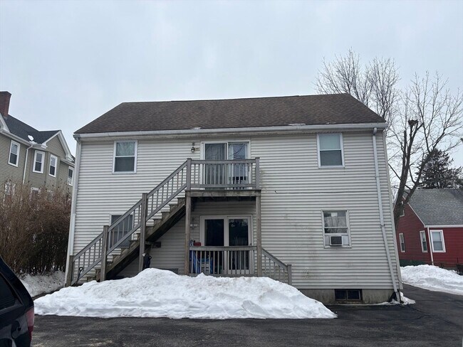 Building Photo - 19 Summerhill Ave