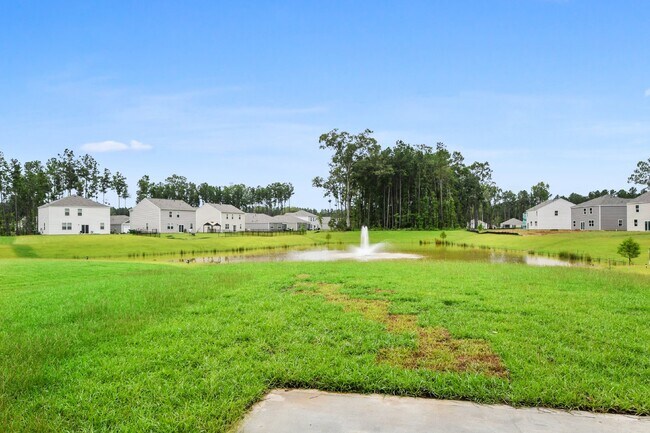 Building Photo - Charming 4 Bed Rental Home Located in Cypress Ridge!