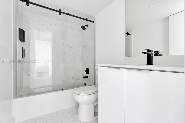 Building Photo - 620 SW 10th St