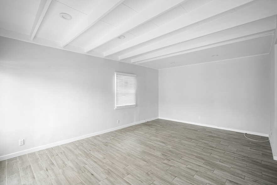 Building Photo - 7726 Le Berthon St