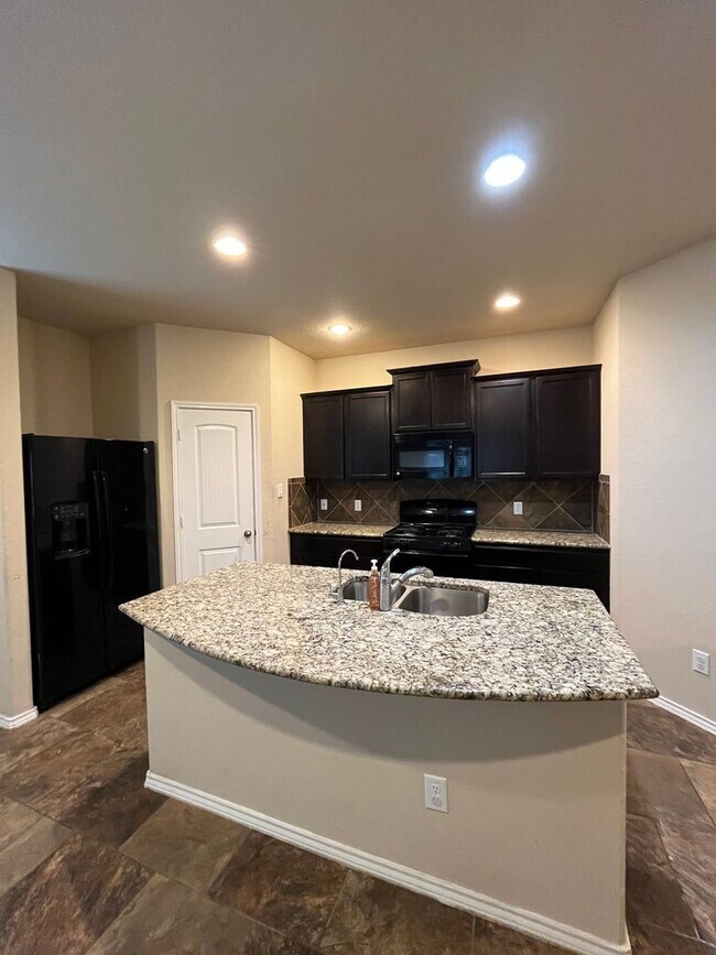 Building Photo - 4326 Stanley Park