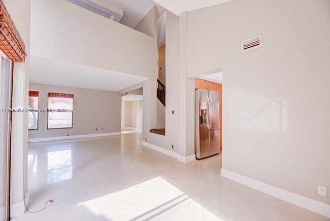 Building Photo - 9953 SW 147th Ct