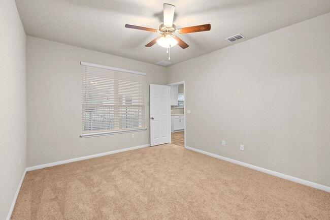 Building Photo - 1156 Autumn Heather Dr