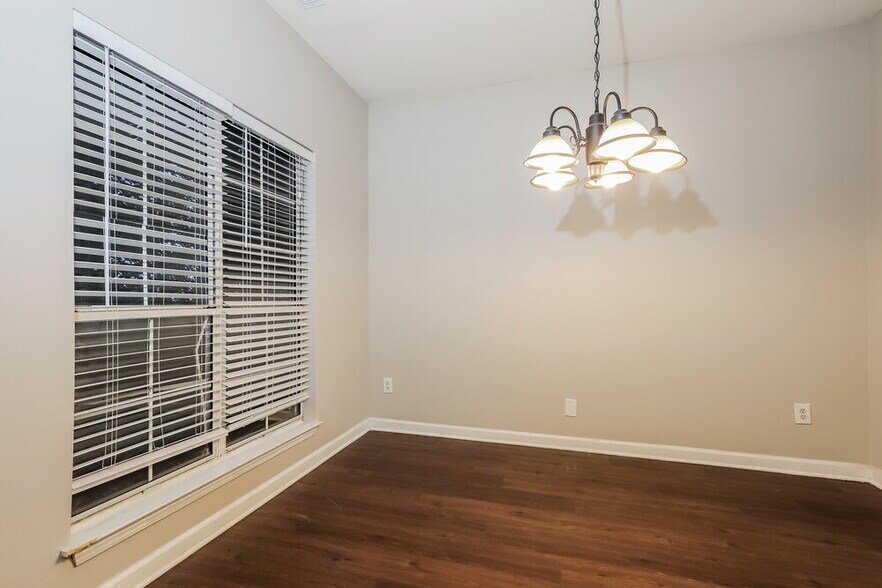 Building Photo - 118 Burleyson Dr