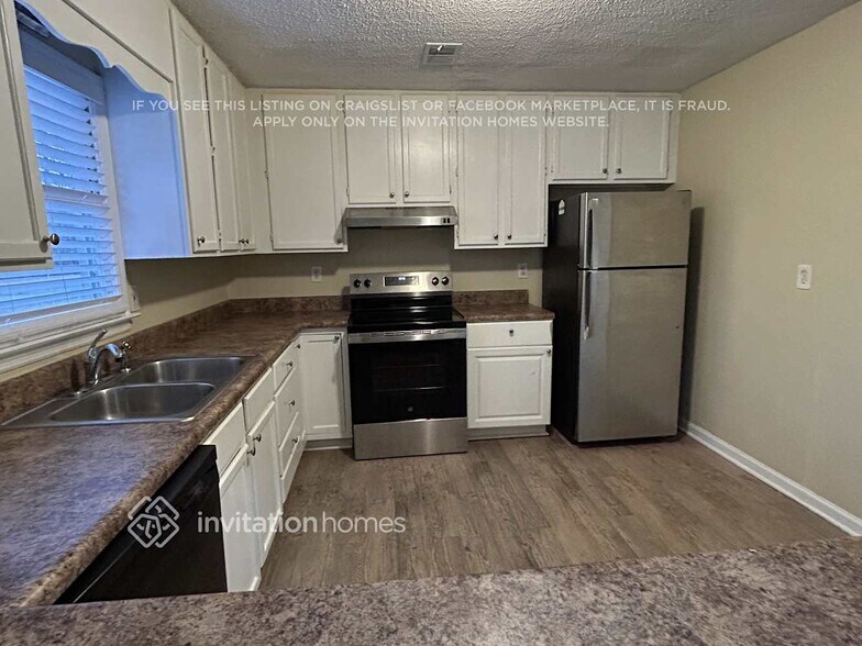 Building Photo - 4756 Saddleridge Rd