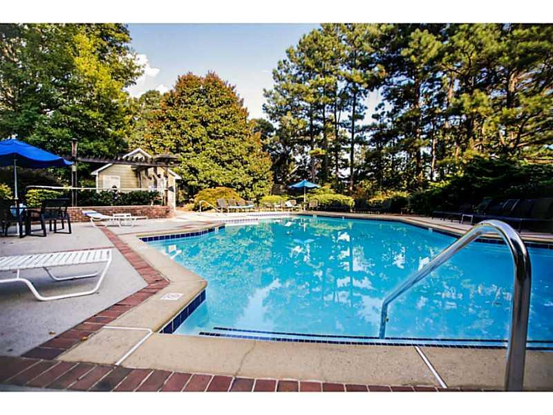 Pool access w/ keycard - 2022 River Heights Walk SE