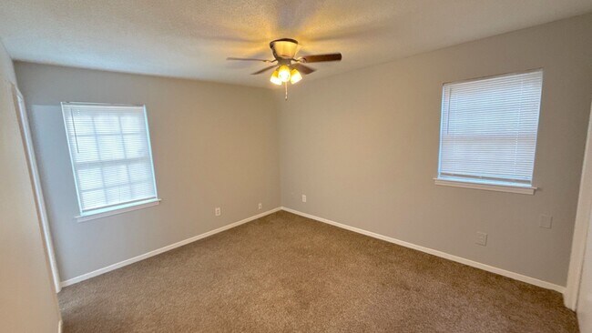 Building Photo - 6319 Merimac Dr