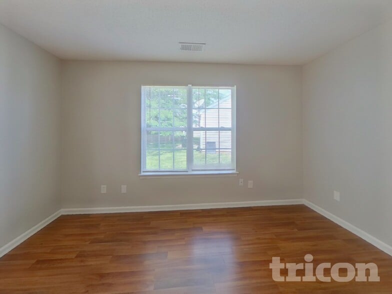 Building Photo - 6417 Sunman Rd
