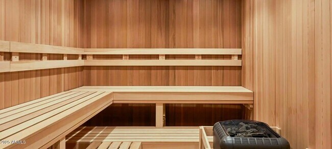 Building Photo - 817 N 6th St