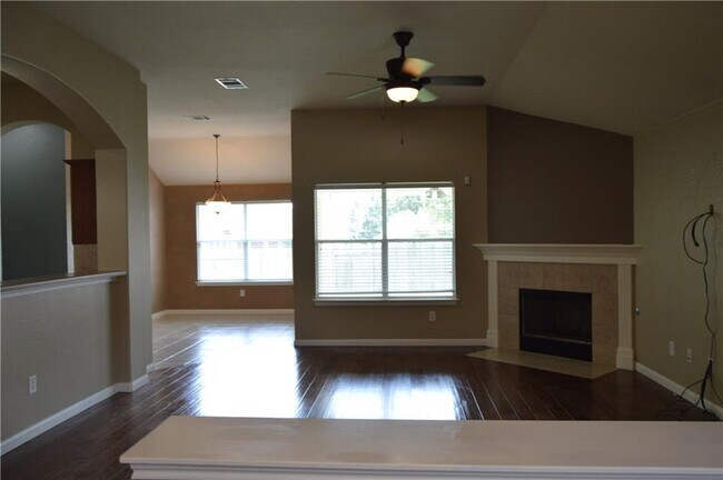Building Photo - 333 Hidden Brook Ln