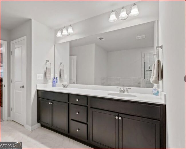 Building Photo - 5056 Silver Fox Trl