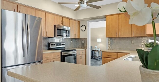 Building Photo - 4946 Glenn Pine Ln