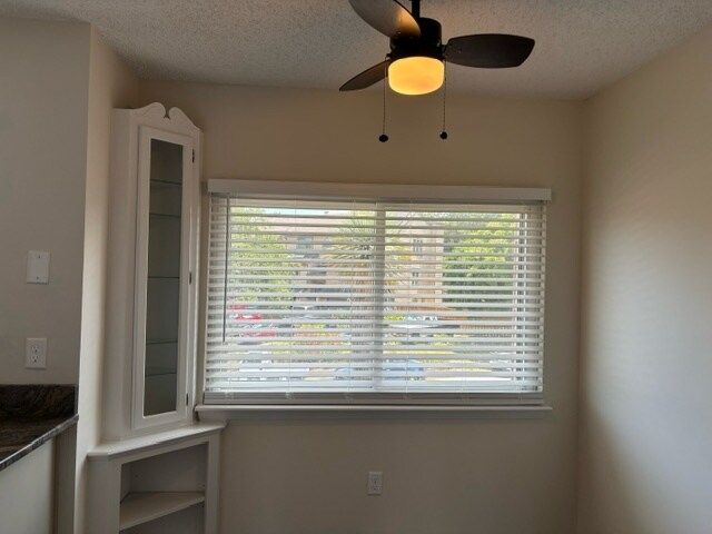 Eat in kitchen area. - 3913 Whooping Crane Cir