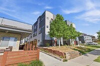 Building Photo - 1295 Osceola St