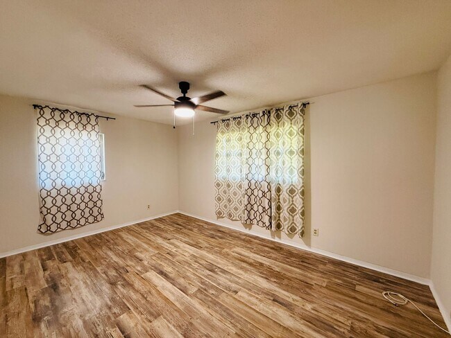 Building Photo - Home in Seminole for rent