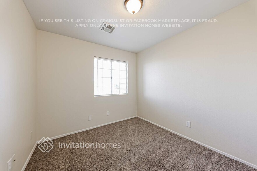 Building Photo - 6887 W Via Del Sol Dr