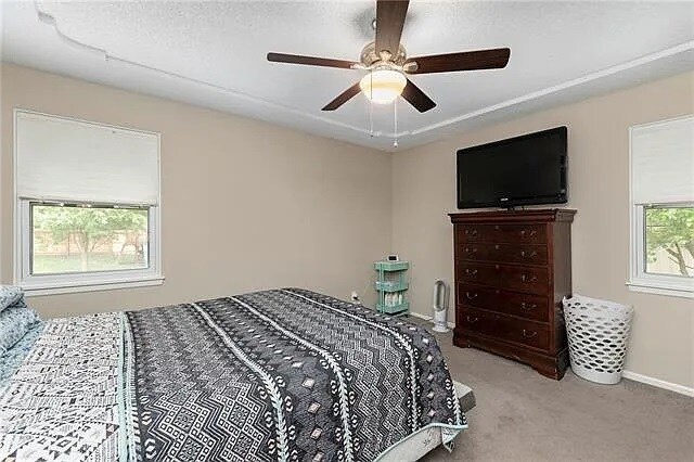 10x15 Master Bedroom - 919 NE 112th Ter