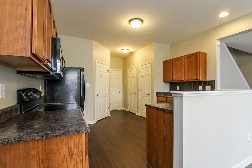 Building Photo - 5236 Choctaw Ridge Way