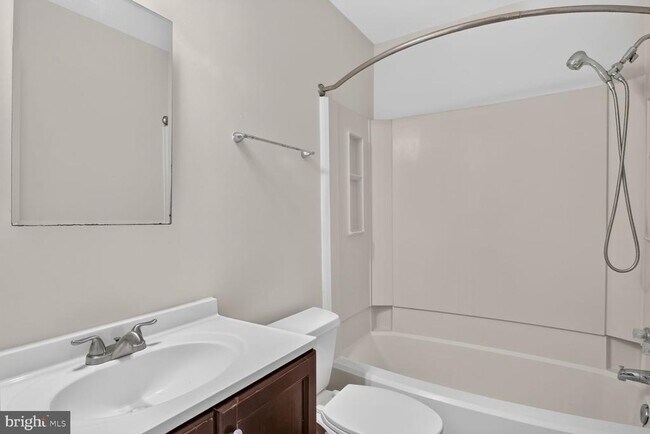 Building Photo - 9305 Bathgate Ct