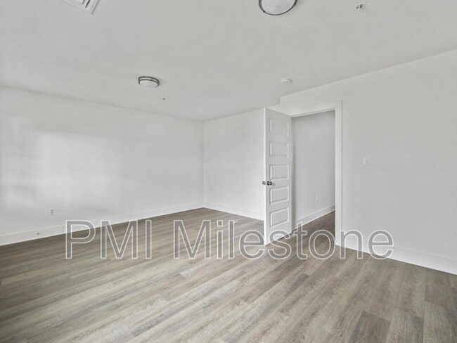 Building Photo - 11089 Gopher Dr N