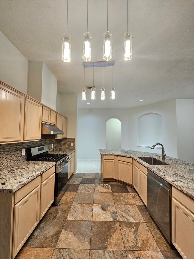 Building Photo - 201 Cedar Branch Dr