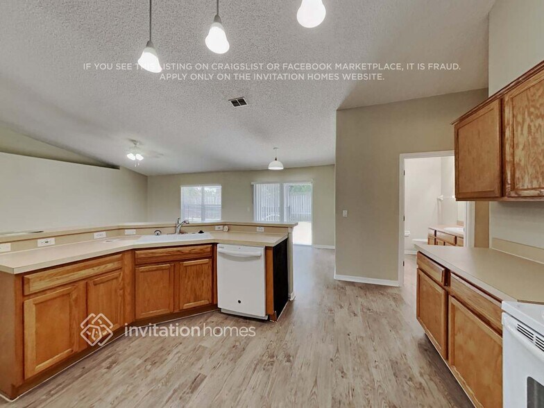Building Photo - 1348 Wildberry Ln