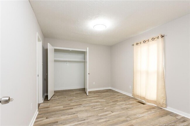 Building Photo - 816 Rumford Pl