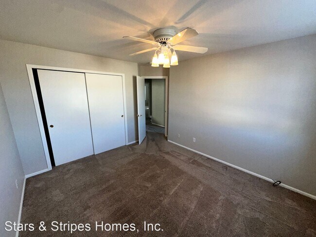 Building Photo - 4 br, 2.5 bath House - 19014 E. Prentice C...