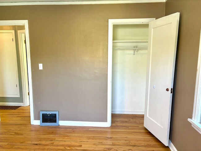 Building Photo - Spacious Montavilla Home on Corner Lot with Hardwoods, A/C, 1 Car Detached Garage, Finished Attic...
