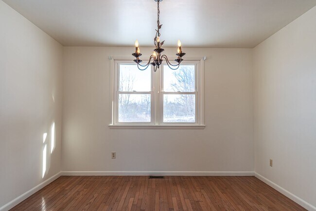 Building Photo - **Charming Colonial in Picturesque Lower Milford Township**