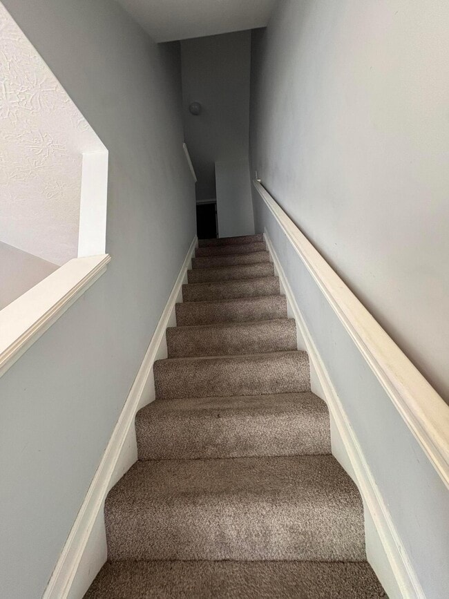 Building Photo - 5173 Aquila Dr