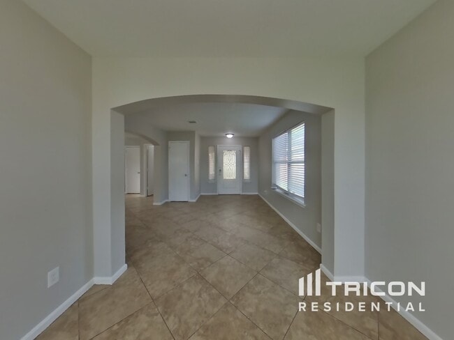 Building Photo - 8627 Heathglen Ln