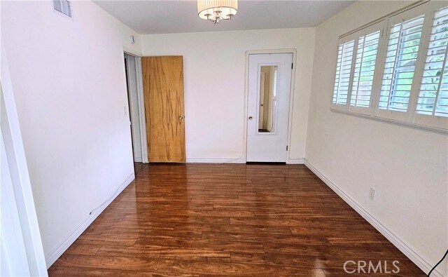 Building Photo - 657 Aurora Dr