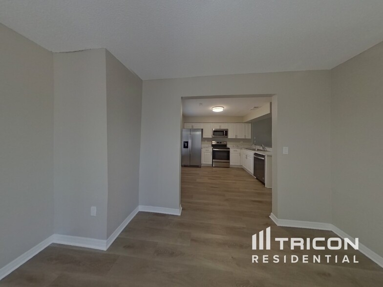 Building Photo - 12801 Woodchip Ct