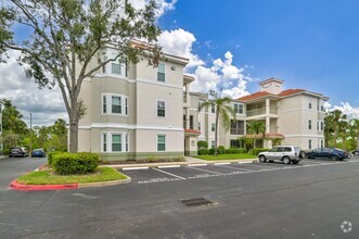 Building Photo - **ESTERO PRIME LOCATION ~ Top Floor 2/2 Co...