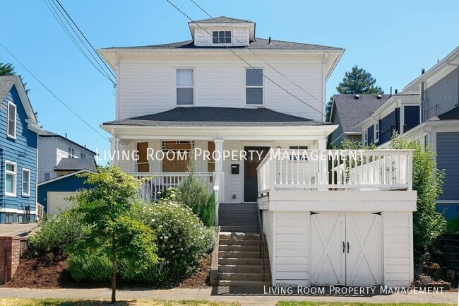 Primary Photo - 3216 NE Rodney Ave