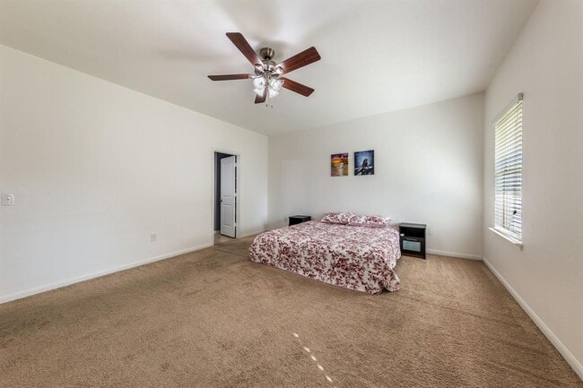 Building Photo - 925 Woodduck Trail