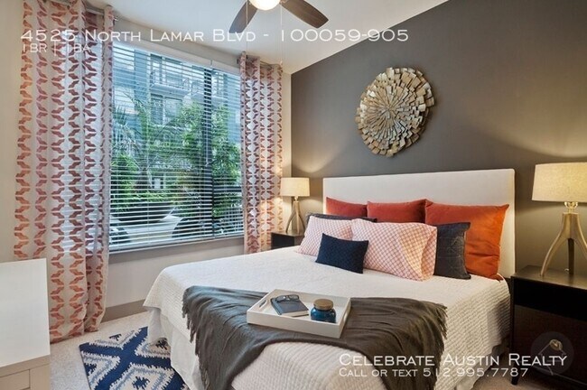 Building Photo - Very Modern and Luxurious North Lamar Living!