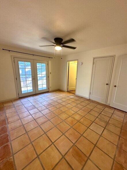 Building Photo - 13559 Arnold Dr