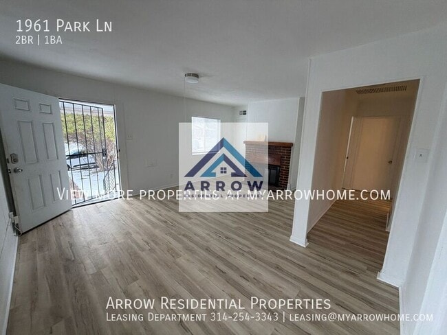 Building Photo - 1961 Park Ln