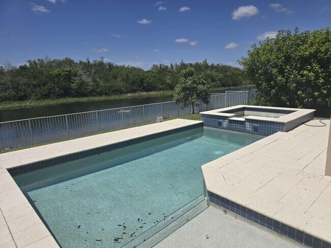 Building Photo - 2755 SW 165th Ave