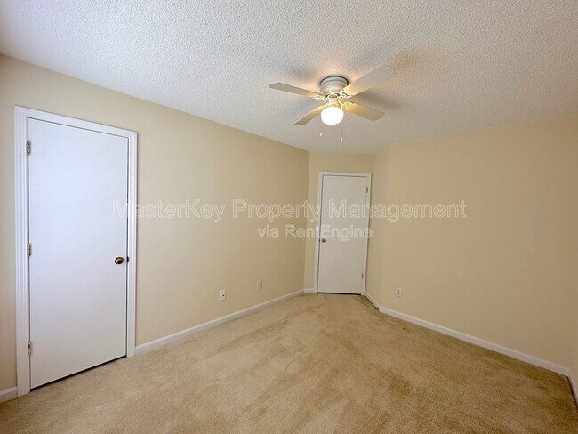 Building Photo - 413 Sapphire Dr