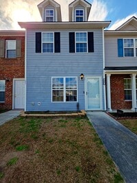 Building Photo - 2 BR 2 BA Townhose