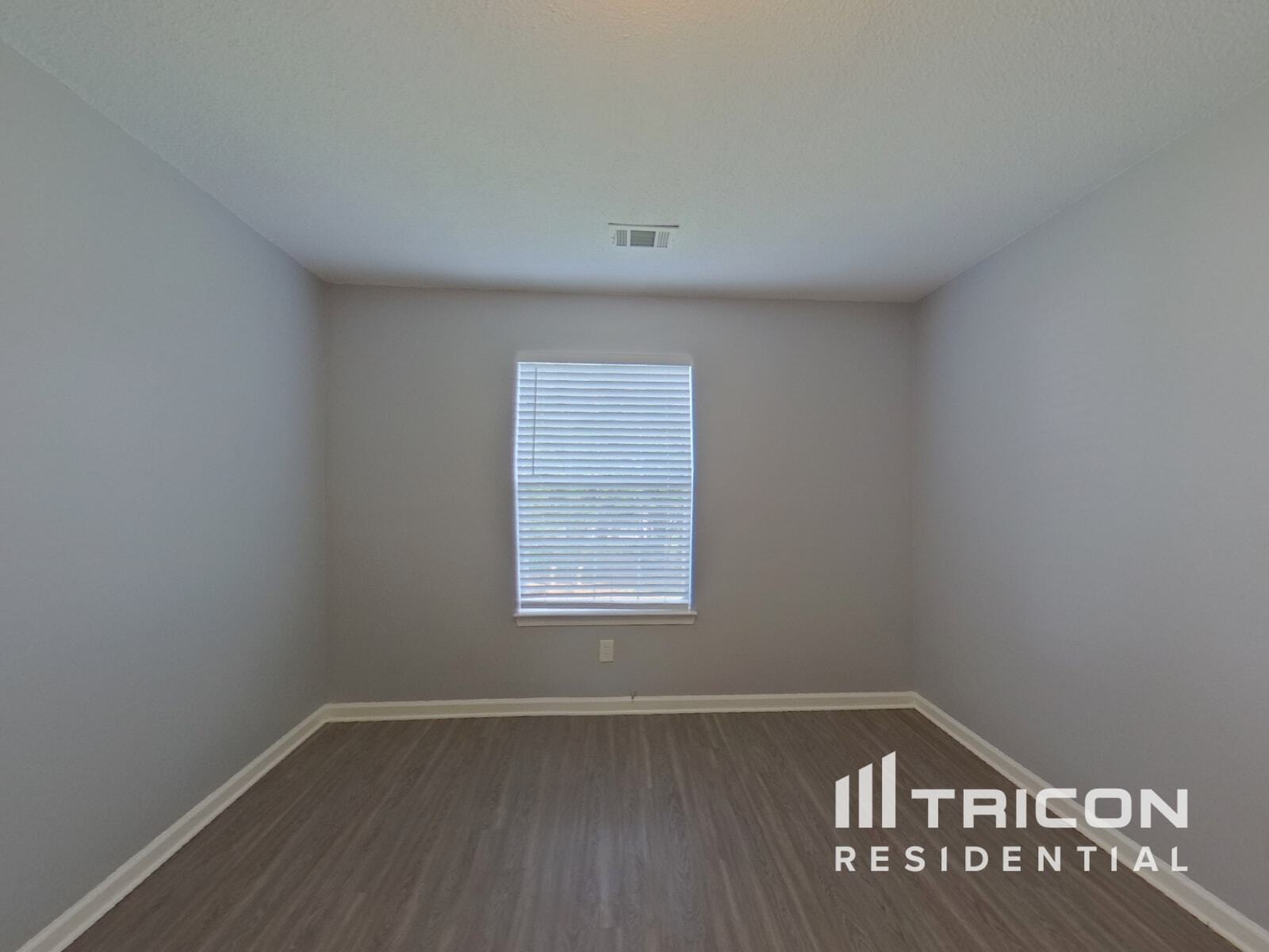 Building Photo - 3539 Oak Leaf Ct