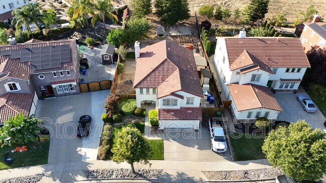 Building Photo - 729 Copperfield Ct