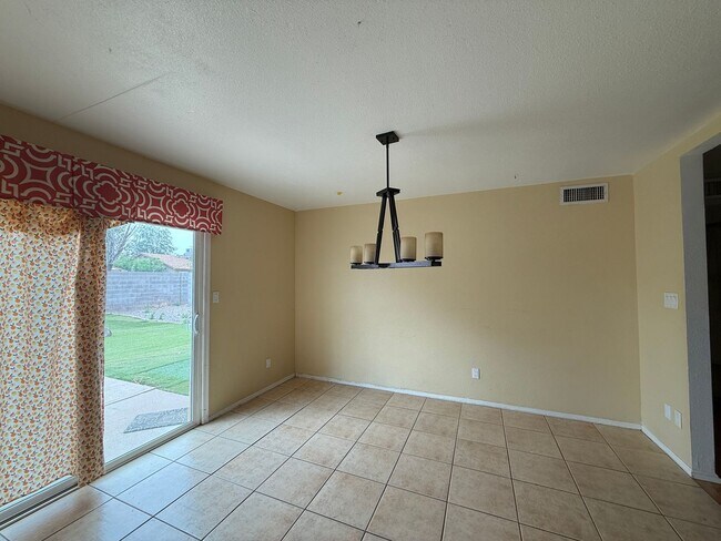 Building Photo - Knoell Mesa for rent!