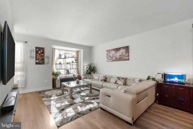 Building Photo - 7932 Tanbridge Ln