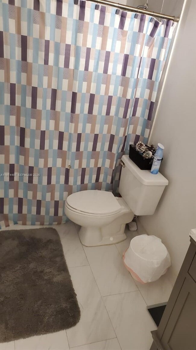 Building Photo - 8373 Lake Dr